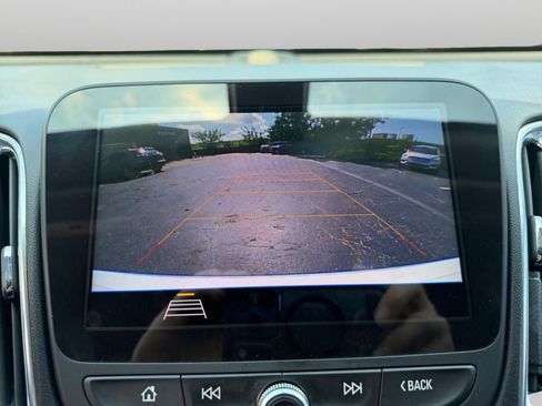 Used 2019 Chevrolet Malibu LT FWD image 26