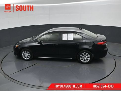 Used 2026 Toyota Corolla LE FWD image 50