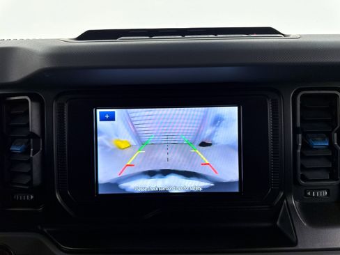 Used 2021 Ford Bronco Black Diamond w/ Sasquatch Package image 14