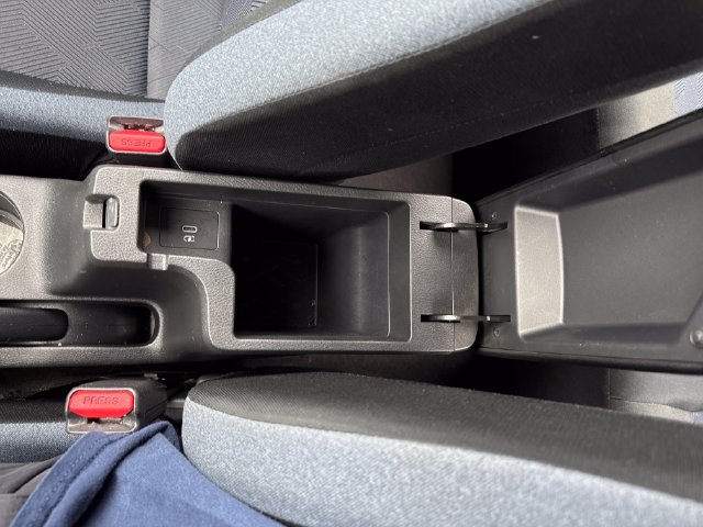 Used 2024 Nissan Versa SV FWD image 24