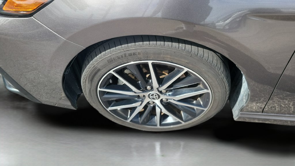 Used 2023 Toyota Camry SE w/ Cold Weather Package FWD image 10