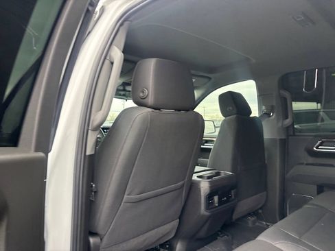 Used 2025 Chevrolet Silverado 1500 LT Trail Boss w/ Protection Package AWD/4WD image 32