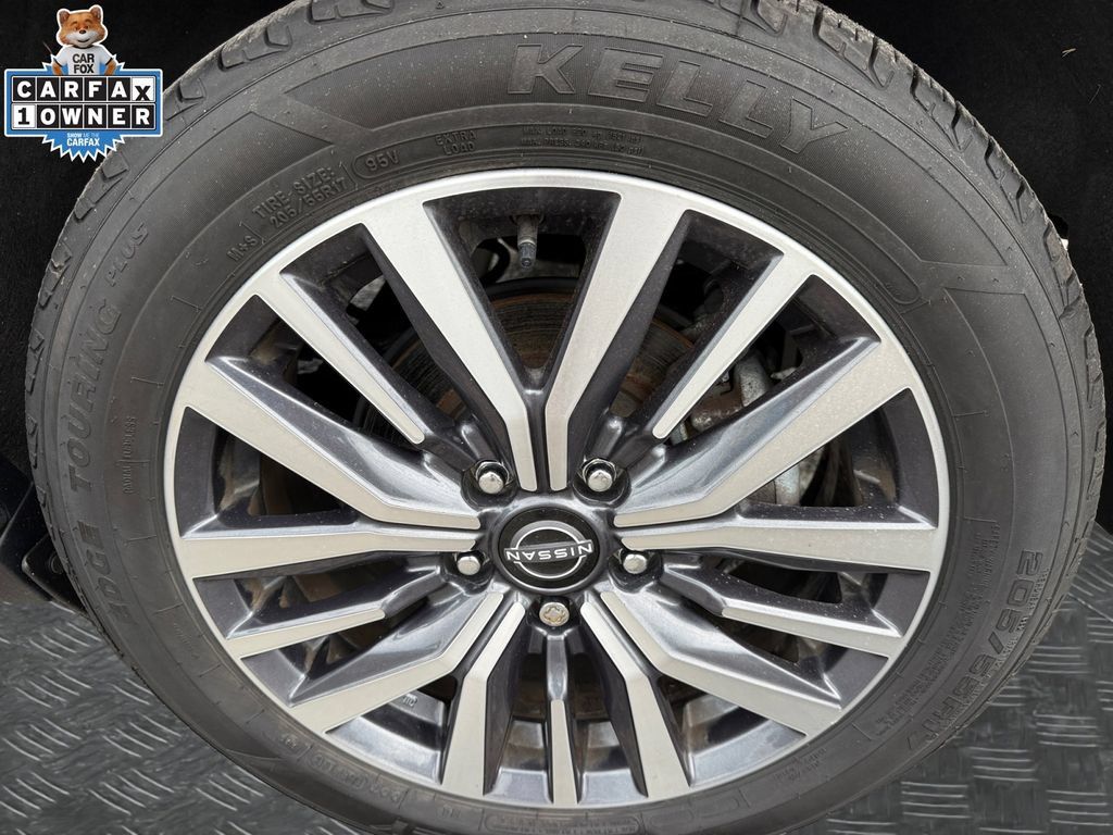 Certified 2023 Nissan Kicks SR w/ SR Premium Package FWD image 22