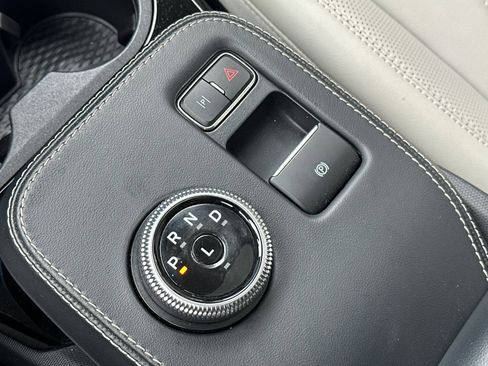 Used 2021 Ford Mustang Mach-E Premium image 22