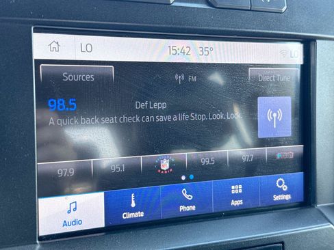 Used 2019 Ford F150 Lariat w/ Max Trailer Tow Package AWD/4WD image 9