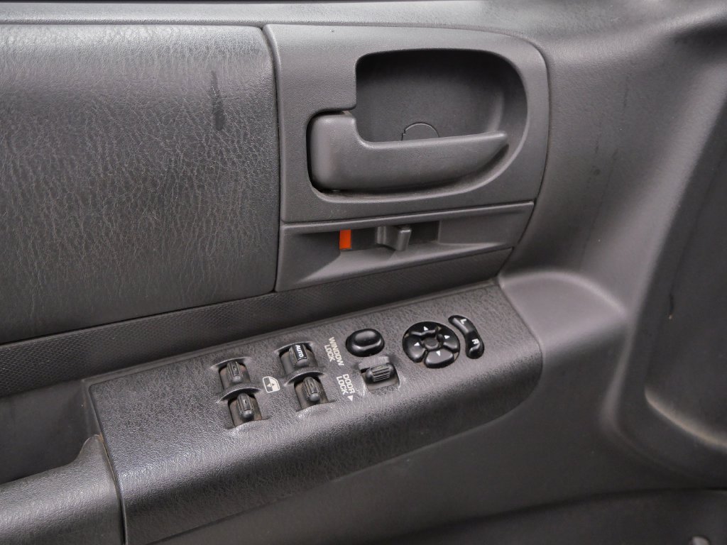 Used 2002 Dodge Durango Sport AWD/4WD image 18