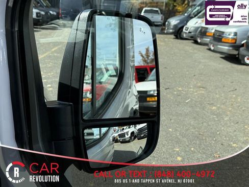 Used 2023 Ford Transit 350 XLT RWD image 44
