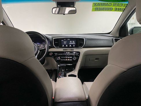 Used 2022 Kia Sportage EX image 22