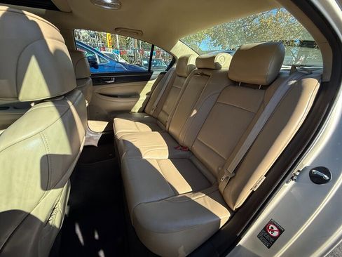 Used 2010 Hyundai Genesis 4.6 w/ Technology Pkg 5 image 21