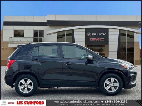 Used 2020 Chevrolet Trax LS FWD image 7