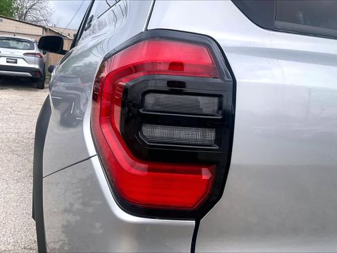 Used 2025 Toyota 4Runner TRD Off-Road image 28