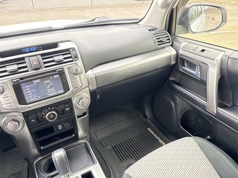 Used 2019 Toyota 4Runner SR5 w/ Four Season Floor Mat Package image 15