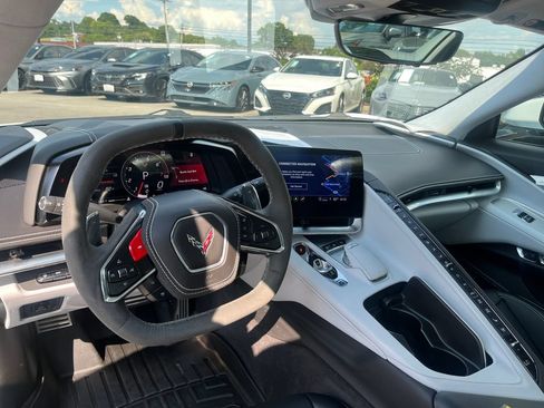 Used 2023 Chevrolet Corvette Stingray Premium Conv w/ 3LT RWD image 22