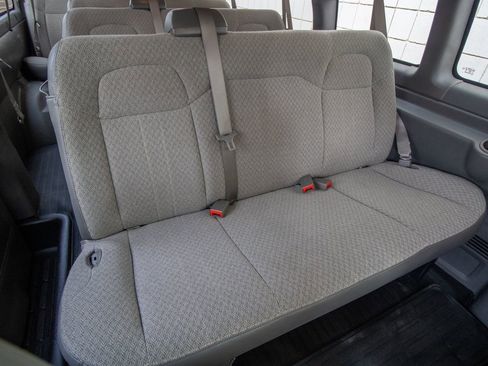 Used 2017 Chevrolet Express 3500 LT w/ LT Preferred Equipment Group image 34