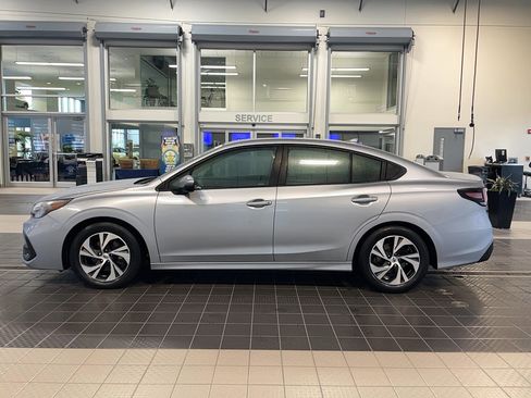 Used 2023 Subaru Legacy Premium image 4