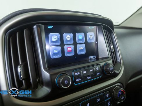 Used 2017 Chevrolet Colorado Z71 AWD/4WD image 19