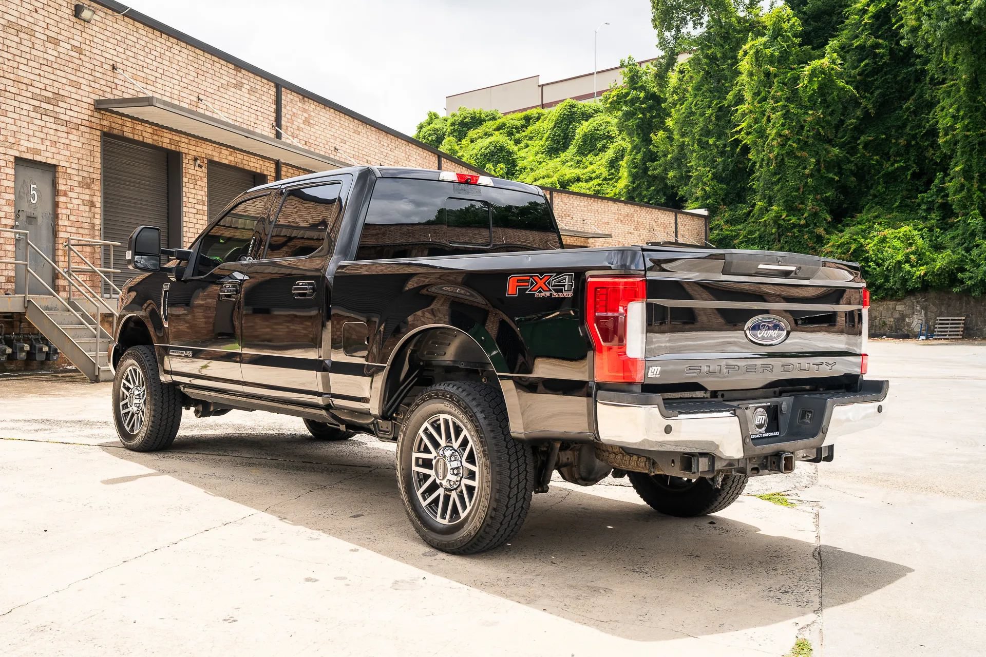 Used 2019 Ford F250 4x4 Crew Cab Super Duty image 6