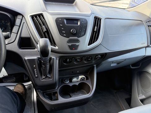 Used 2015 Ford Transit 150 XL RWD image 19