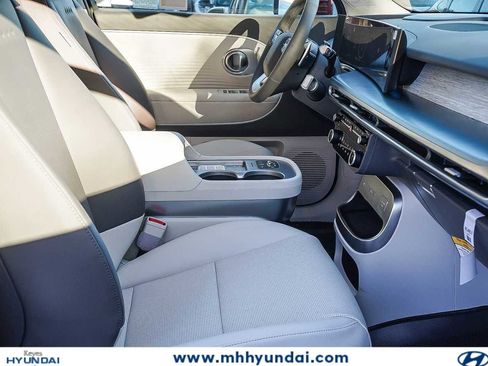 New 2026 Hyundai Ioniq 9 SEL AWD/4WD image 16