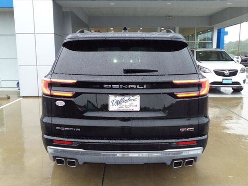 Used 2024 GMC Acadia Denali w/ Super Cruise Package image 4