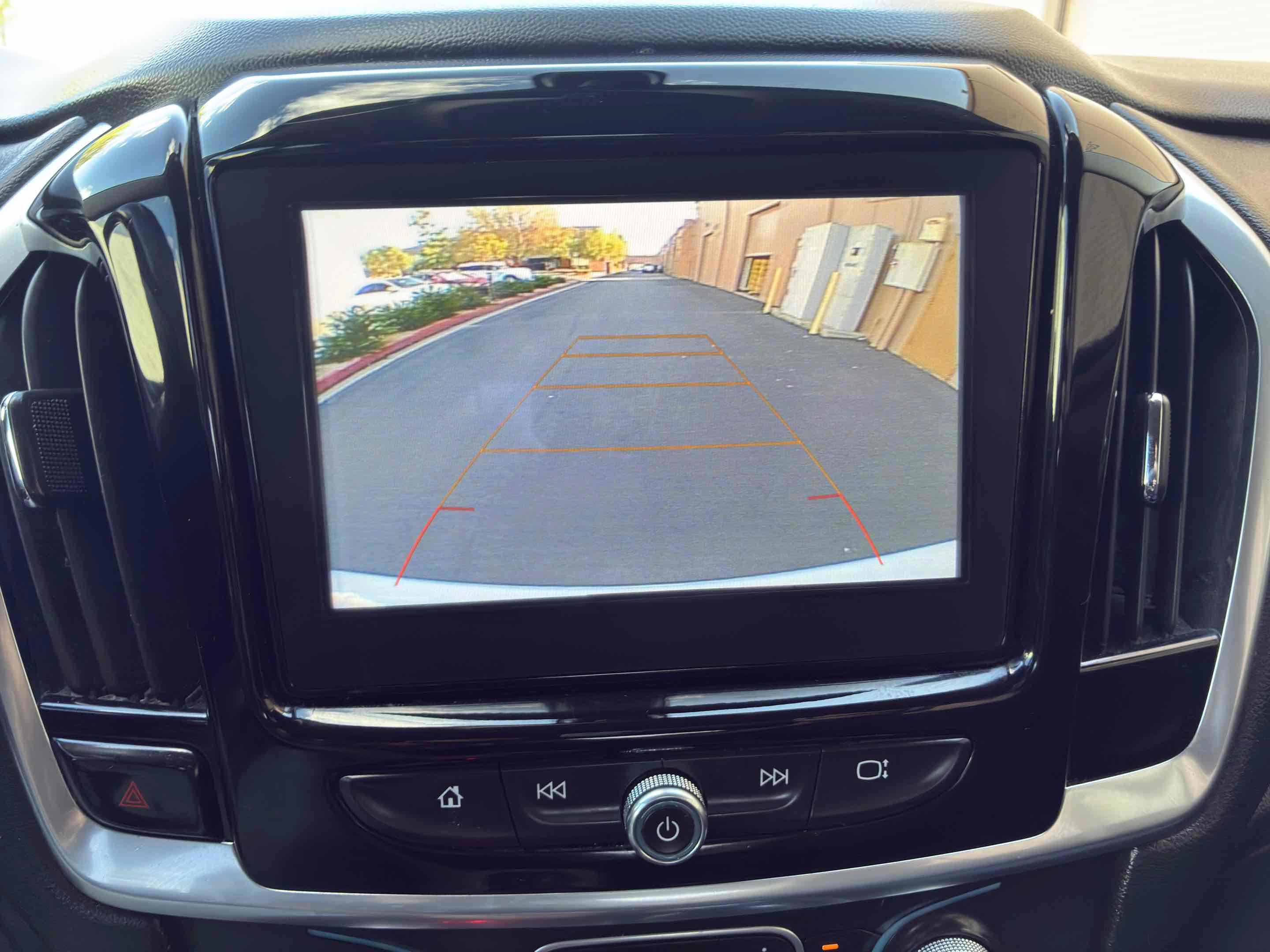 Used 2019 Chevrolet Traverse LT FWD image 36