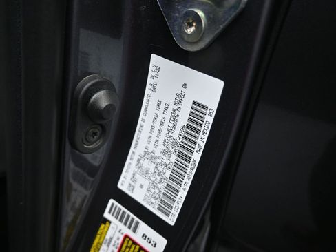 Used 2023 Toyota Tacoma SR5 w/ Technology Package AWD/4WD image 8