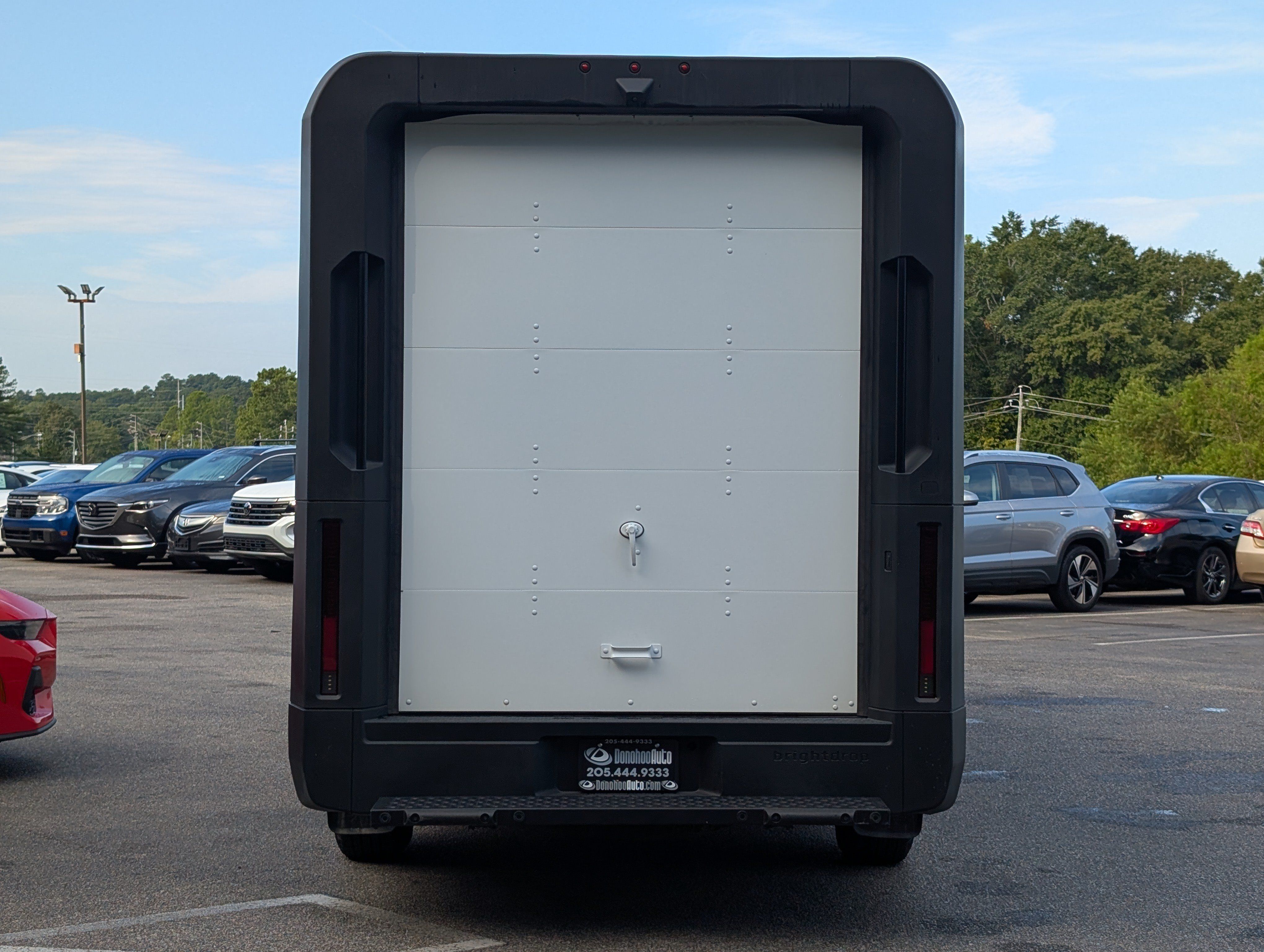 Used 2024 Chevrolet Brightdrop 600 w/ Commercial Equipment Package AWD/4WD image 8