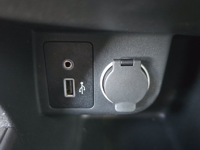 Used 2025 Nissan Kicks Play S FWD image 16