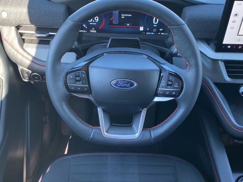 Certified 2025 Ford Explorer ST-Line image 7