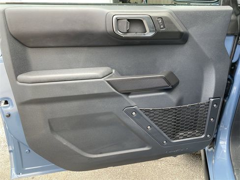 New 2025 Ford Bronco Badlands image 13