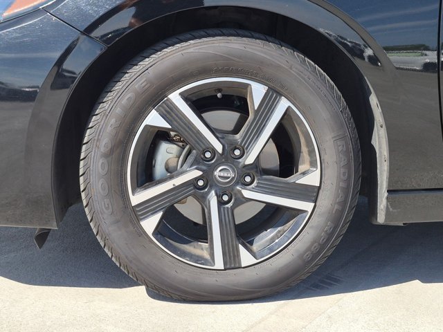 Used 2024 Nissan Sentra SV FWD image 23