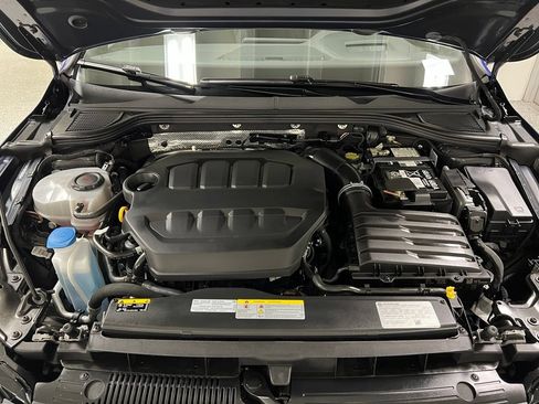 Used 2024 Volkswagen Golf R AWD/4WD image 42