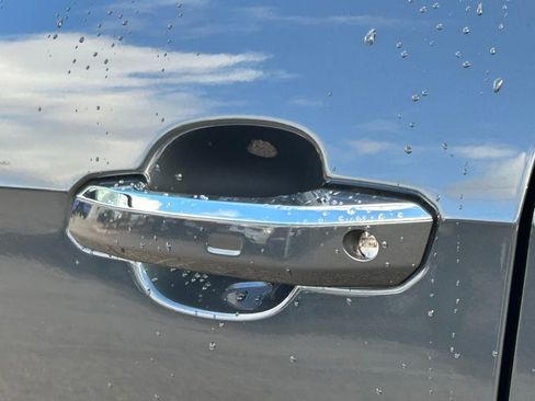 Used 2023 Audi A4 2.0T Premium w/ Convenience Package image 41