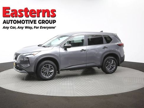 Used 2023 Nissan Rogue S AWD/4WD image 57