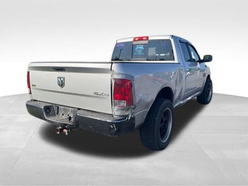 Used 2017 RAM 1500 Classic SLT AWD/4WD image 10