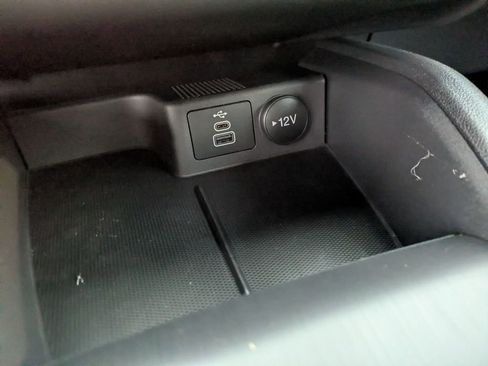 New 2026 Ford Escape ST-Line w/ Cold Weather Package image 33