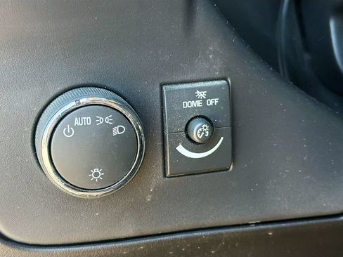Used 2025 Chevrolet Express 3500 Extended w/ Driver Convenience Package RWD image 10