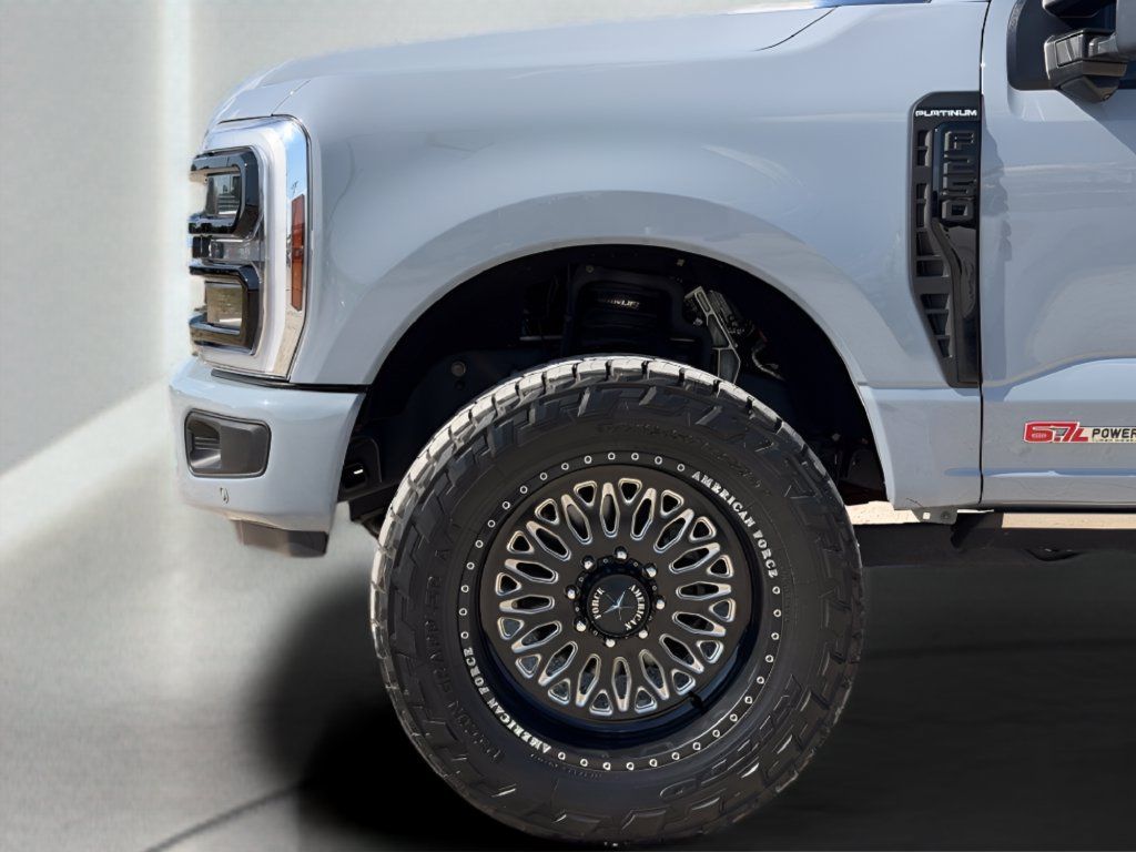 Used 2025 Ford F250 Platinum AWD/4WD image 24
