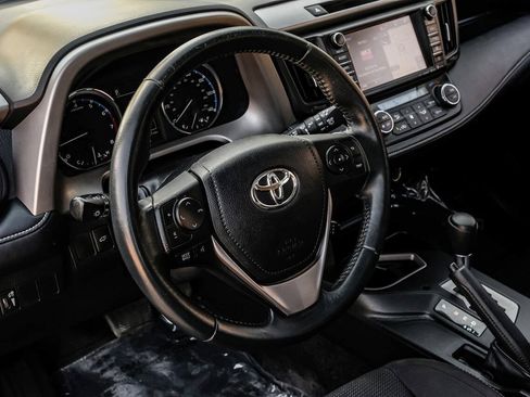 Used 2016 Toyota RAV4 XLE FWD image 22