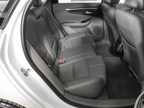 Used 2019 Chevrolet Impala LS image 39