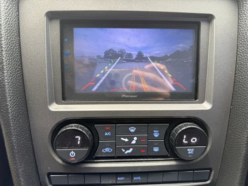 Used 2014 Ford Mustang Coupe RWD image 29