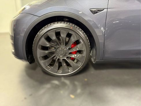 Used 2022 Tesla Model Y Performance AWD/4WD image 20