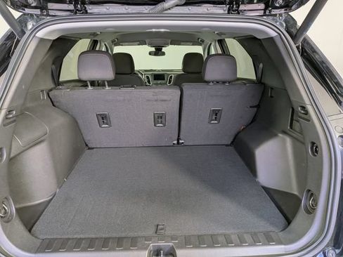 Used 2024 Chevrolet Equinox LT w/ LPO, Floor Liner Package FWD image 9