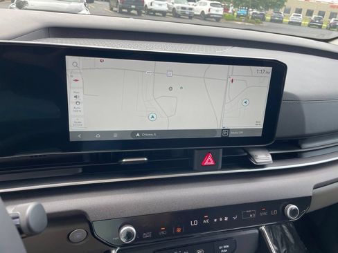 New 2027 Kia Carnival EX FWD image 20