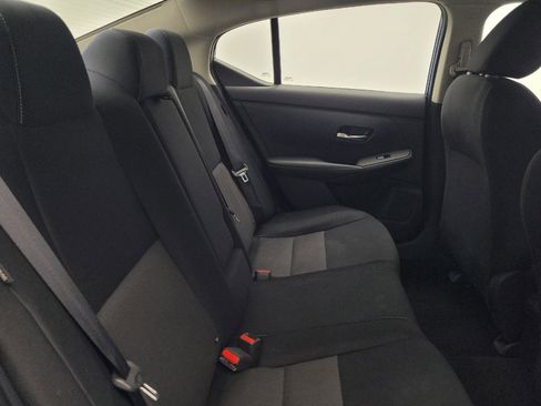 Used 2021 Nissan Sentra SV FWD image 19