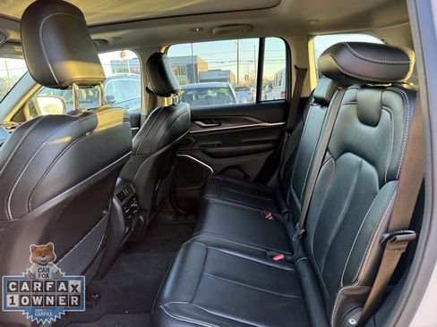 Used 2024 Jeep Grand Cherokee Limited 4xe image 13