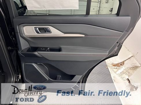 New 2026 Ford Explorer Active image 35