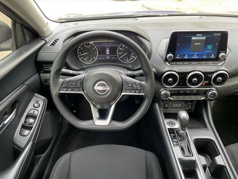 Used 2024 Nissan Sentra SV image 11
