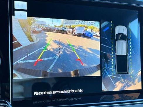 Used 2022 Ford F250 Lariat w/ Black Appearance Package image 22