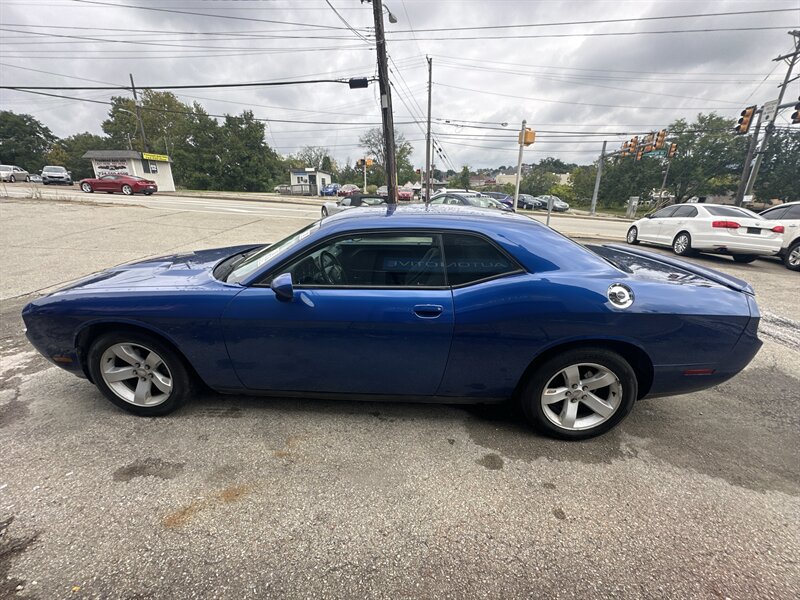 Used 2012 Dodge Challenger SXT w/ Sound Group RWD image 4